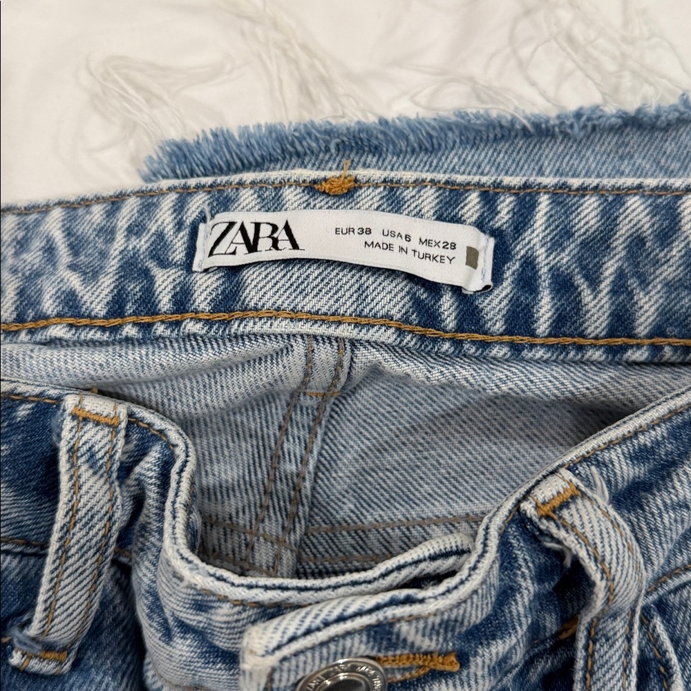 Zara - Picture 5 of 5